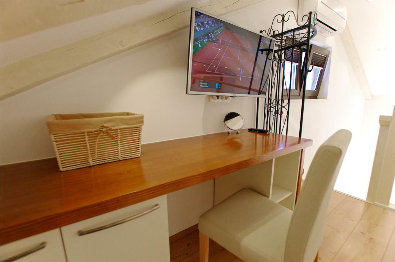 Apartman Murter Center 4+1 Id 720 Apartman Kültér fotó