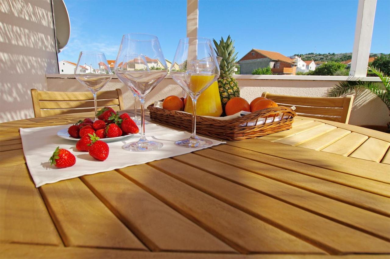 Apartman Murter Center 4+1 Id 720 Apartman Kültér fotó